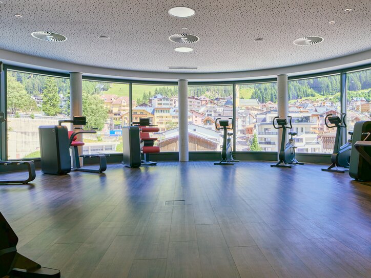 The Circle” fitness area with modern equipment and panoramic windows